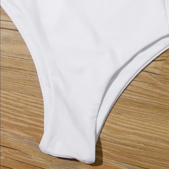 SHEIN white Bikini bottoms - Picture 3 of 3